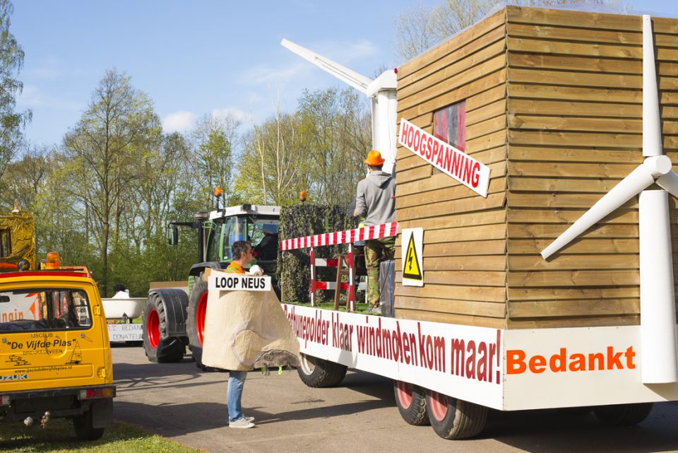Lifestyle fotografie, reportage fotografie, documentaire fotografie, portret fotografie, photojournalism, fotojournalistiek, allegorische optocht, Koningsdag, Koningsdag 2015, allegorische optocht Tienhoven, Tienhoven, Tienhoven Utrecht