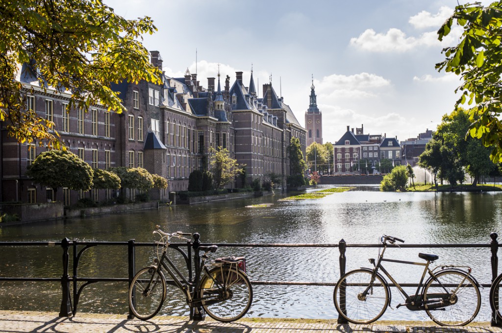 Het Torentje aan de Hofvijver tijdens het initiatief van Liesje Doet voor de vluchtelingenproblematiek, evenement fotografie Sandra Stokmans