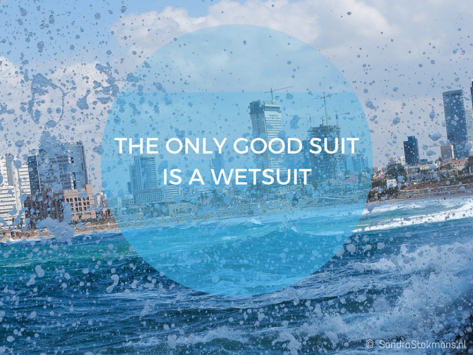 Sandra Stokmans Fotografie, Foto quote, Canva, The only good suit is a wetsuit