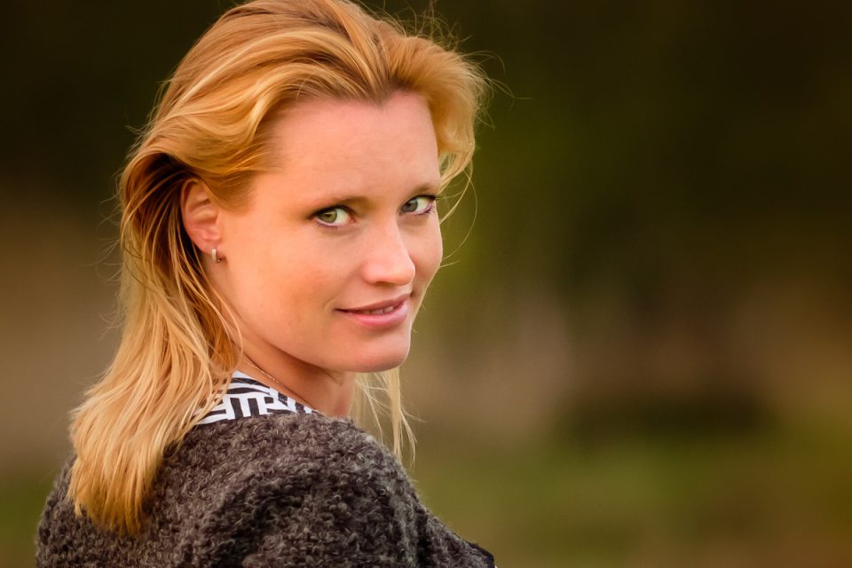 Golden Hour portret fotoshoot in de Moldenpolder (Stichtse Vecht, Maarssen, Utrecht), foto door Sandra Stokmans Fotografie