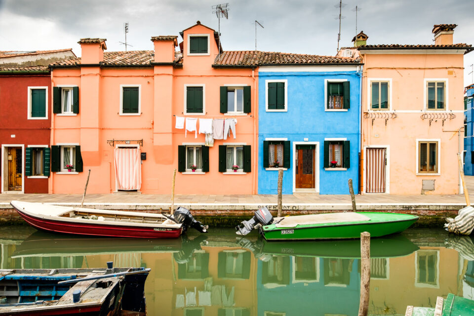De kleurrijke huisjes in Burano, Venetië, reisfotografie, Sandra Stokmans Fotografie