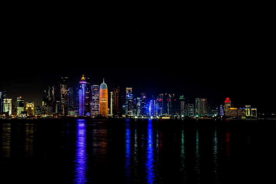 Skyline Doha by night, Qatar, reisfotografie Sandra Stokmans Fotografie