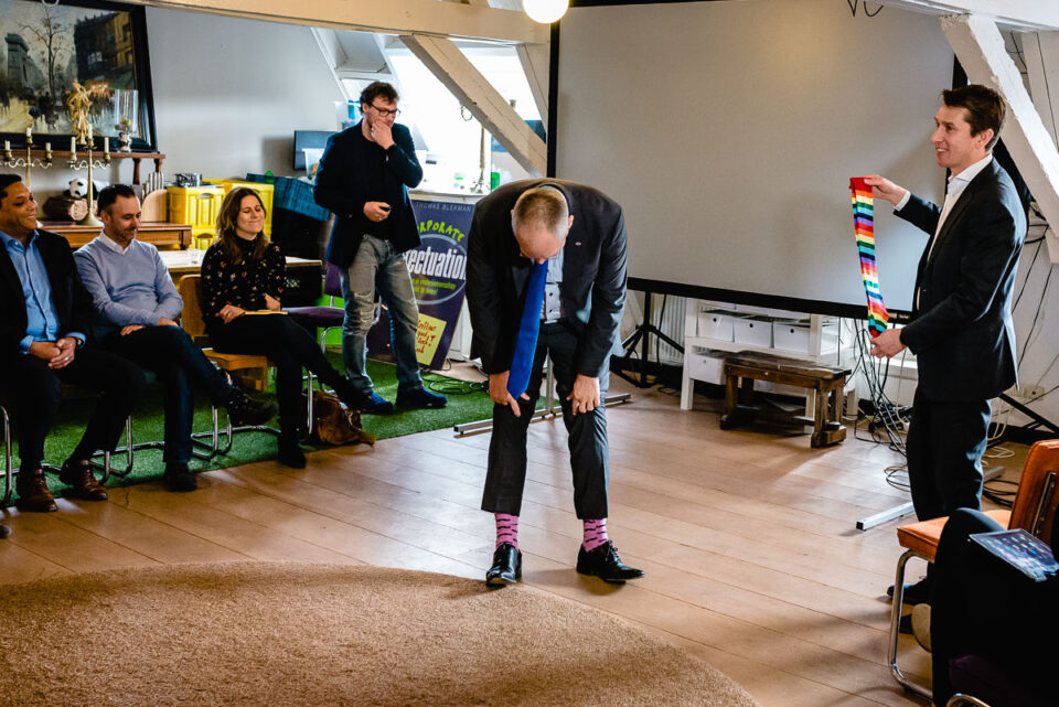 Fotoreportage van evenement tijdens de HEI Challenge met Erik Gerritsen, de Secretaris Generaal van het Ministerie VWS, foto door Sandra Stokmans Fotografie