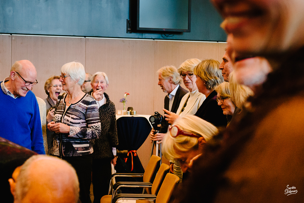 Bijzondere gebeurtenis fotograferen, documentaire fotografie, documentaire reportage, lintjesregen in Bilthoven, door Sandra Stokmans Fotografie