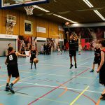 Gezinsfotografie, Day in the Life in Assen, basketballen, foto door Sandra Stokmans Fotografie